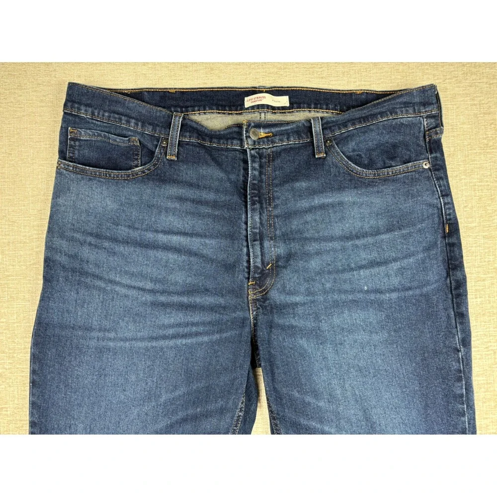 Levi Strauss Signature Athletic Fit l Mens 40x32 Dark Wash Denim Jeans